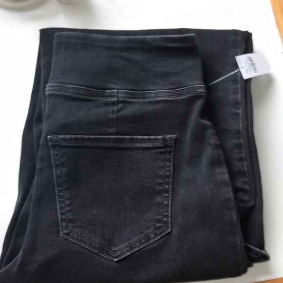 Women's Old Navy Weekender Jeans - Picture 1 of 5